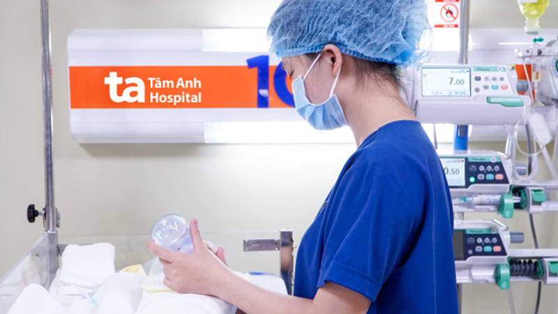 sinh-em-be-o-bv-tam-anh