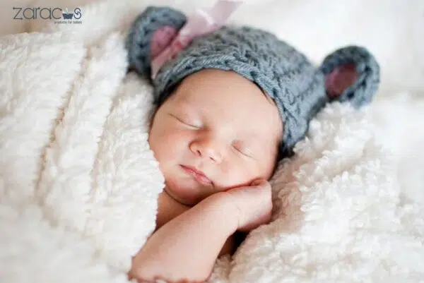 troi-lanh-co-nen-doi-mu-cho-tre-khi-ngu-khong