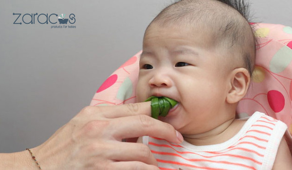 Hướng dẫn cách chăm sóc trẻ sốt mọc răng hiệu quả 16 meo-chua-sot-moc-rang-bang-la-he