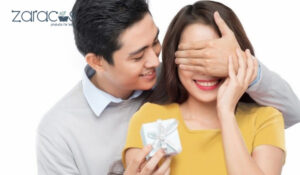 nen-mua-qua-gi-tang-sinh-nhat-vo-bau